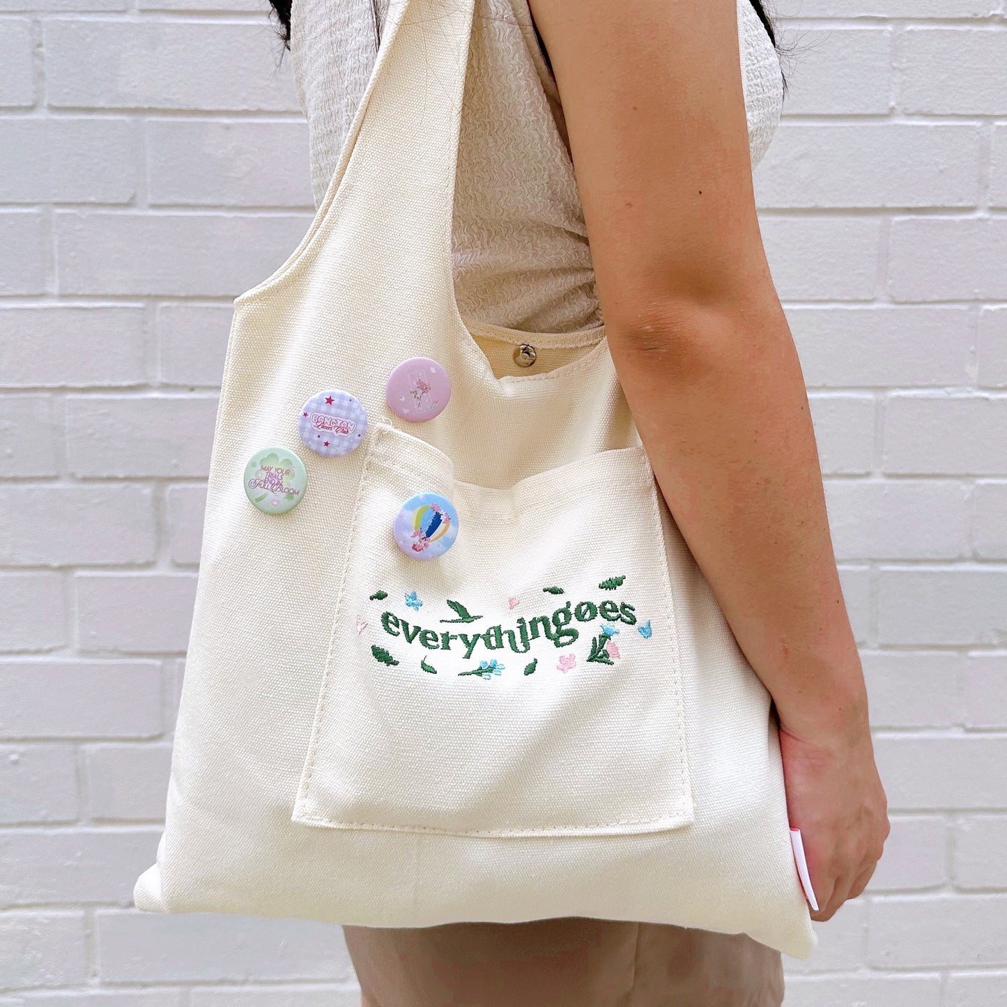 [NEW!] BTS Mini Pin Badges