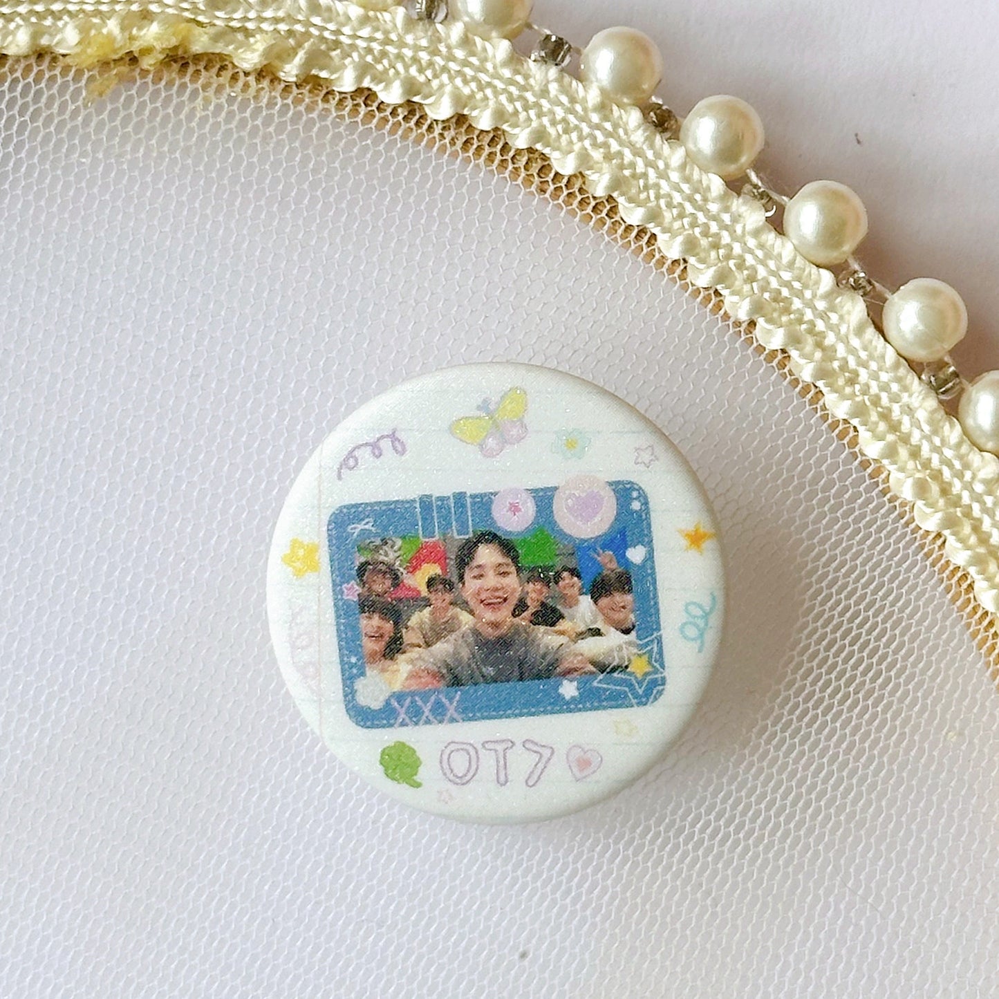 [NEW!] BTS Mini Pin Badges