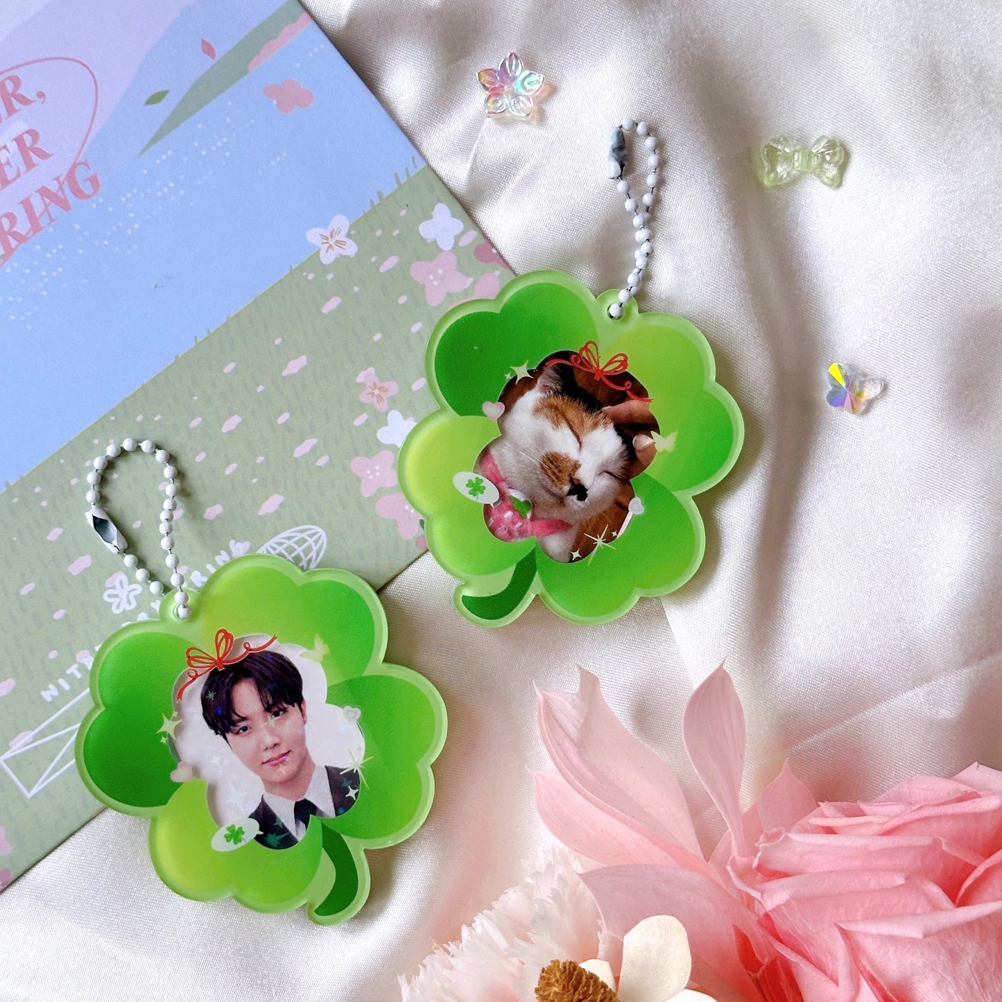 [NEW!] Clover ID Acrylic Cardholder